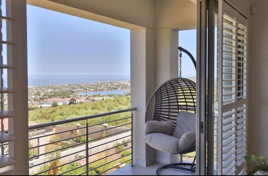 4 Bedroom Property for Sale in Onrus Western Cape